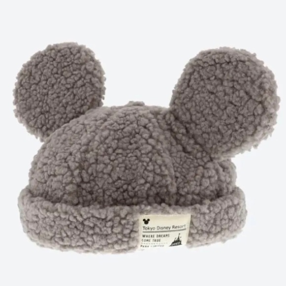 Disney Accessories - 🐭🗼NWOT Tokyo Disney Resort Sherpa Fluffy Mickey Cap Hat - Grey
